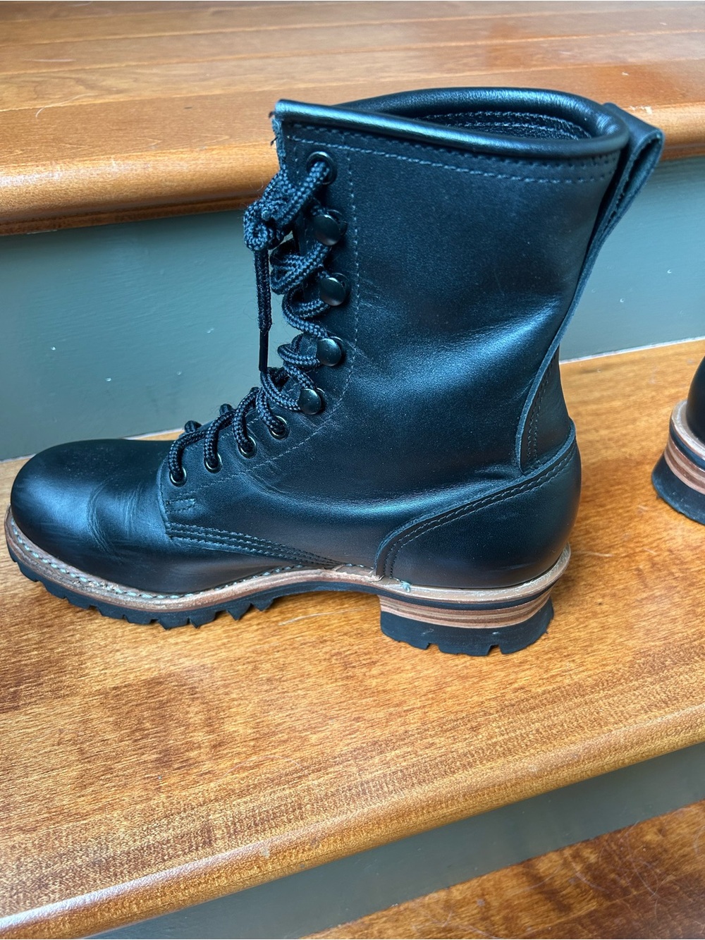 Women's Frye Vibram Black Logger Lace Up Combat Moto Boots Size 10M - Picture 6 of 14